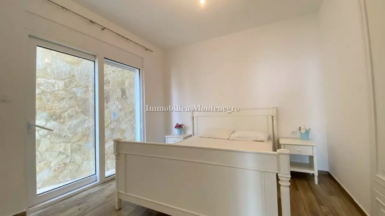 Wohnung in der ersten Reihe des Meeres, zwei Schlafzimmer, Dobra Voda, 10267 (3)