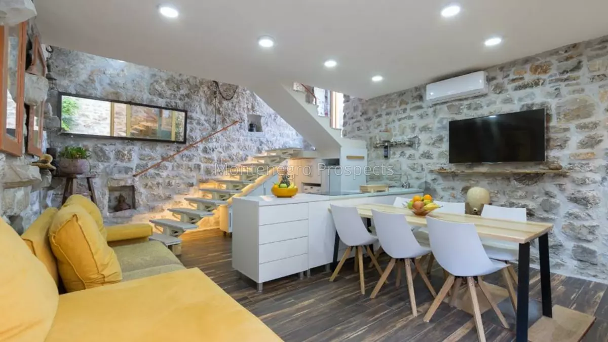 Renovated old stone house in djurasevici 13714 12
