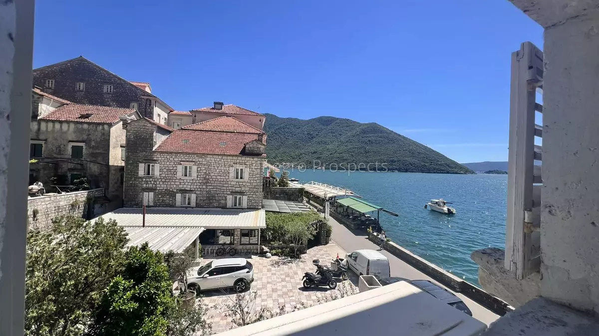 Renovated two bedroom apartment on the first line to the sea perast 13715 11