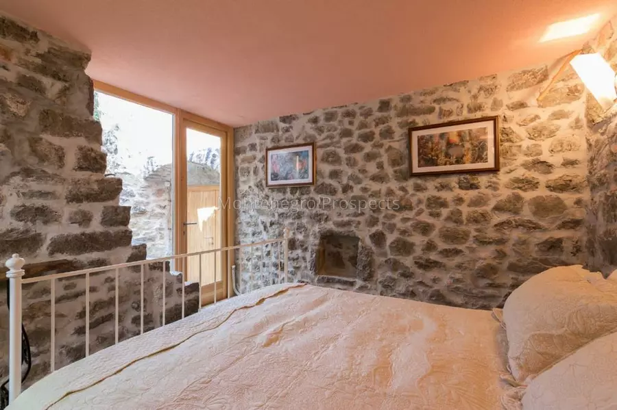 Renovated old stone house in djurasevici 13714 1