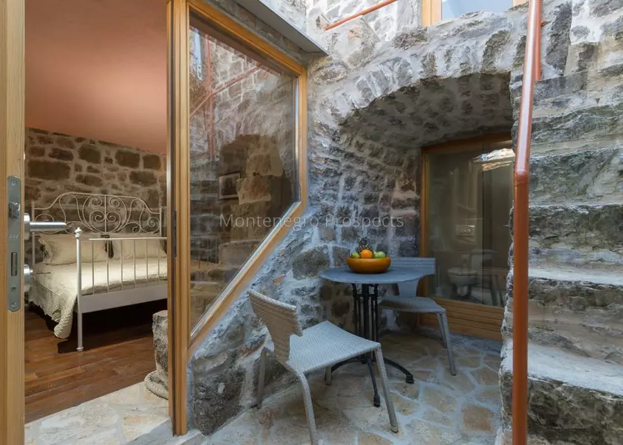 Renovated old stone house in djurasevici 13714 19