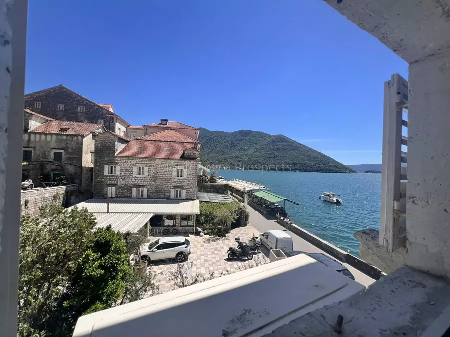 Renovated two bedroom apartment on the first line to the sea perast 13715 11